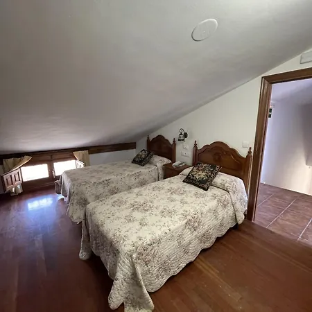 Hostel Rural En El Canon Del Rio Lobos