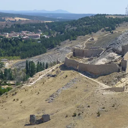 בית הארחה Rural En El Canon Del Rio Lobos אוסרו