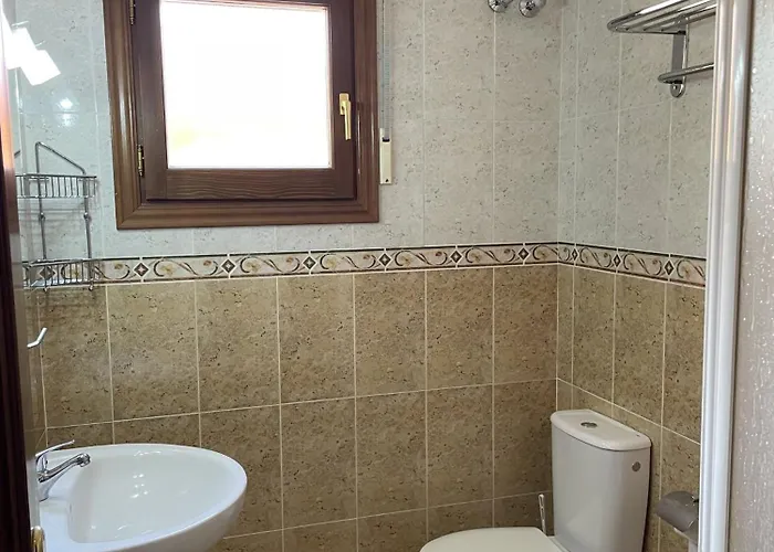 Rural En El Canon Del Rio Lobos 호스텔