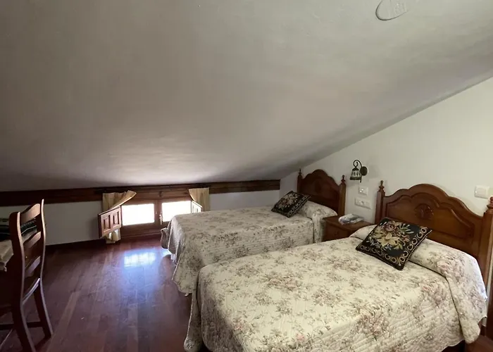 호스텔 Rural En El Canon Del Rio Lobos *