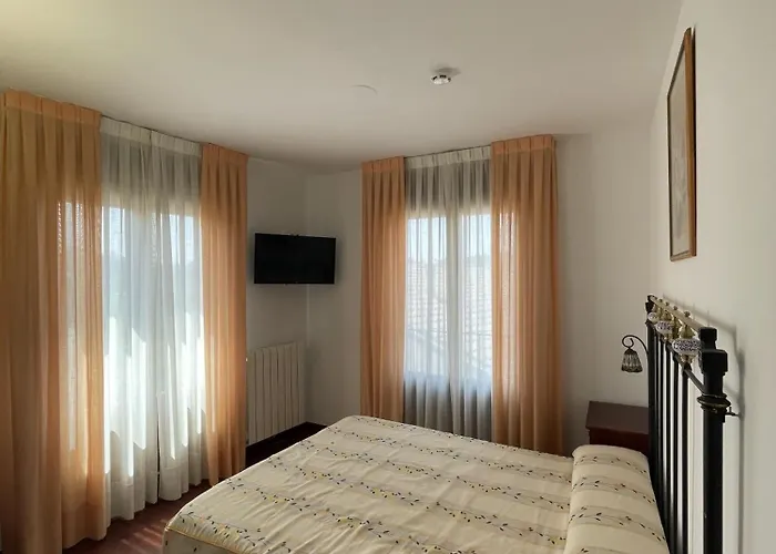 호스텔 Rural En El Canon Del Rio Lobos