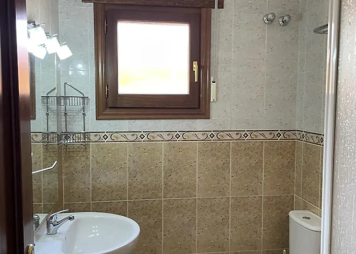 Rural En El Canon Del Rio Lobos 호스텔